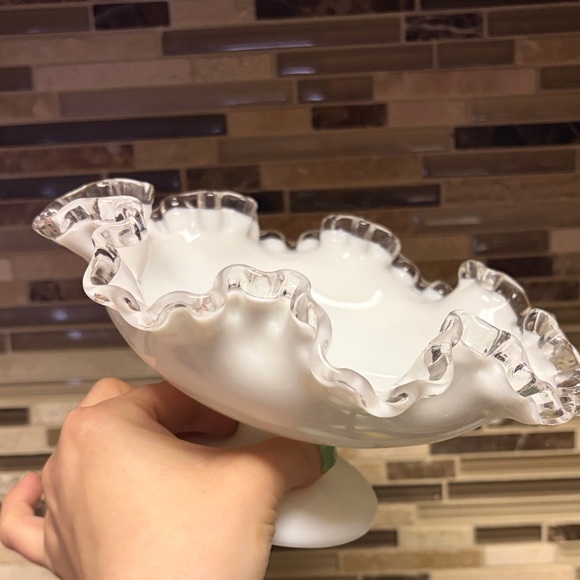 Fenton Silvercrest Milk Glass Pedestal Compote Bowl - Picture 4 of 9